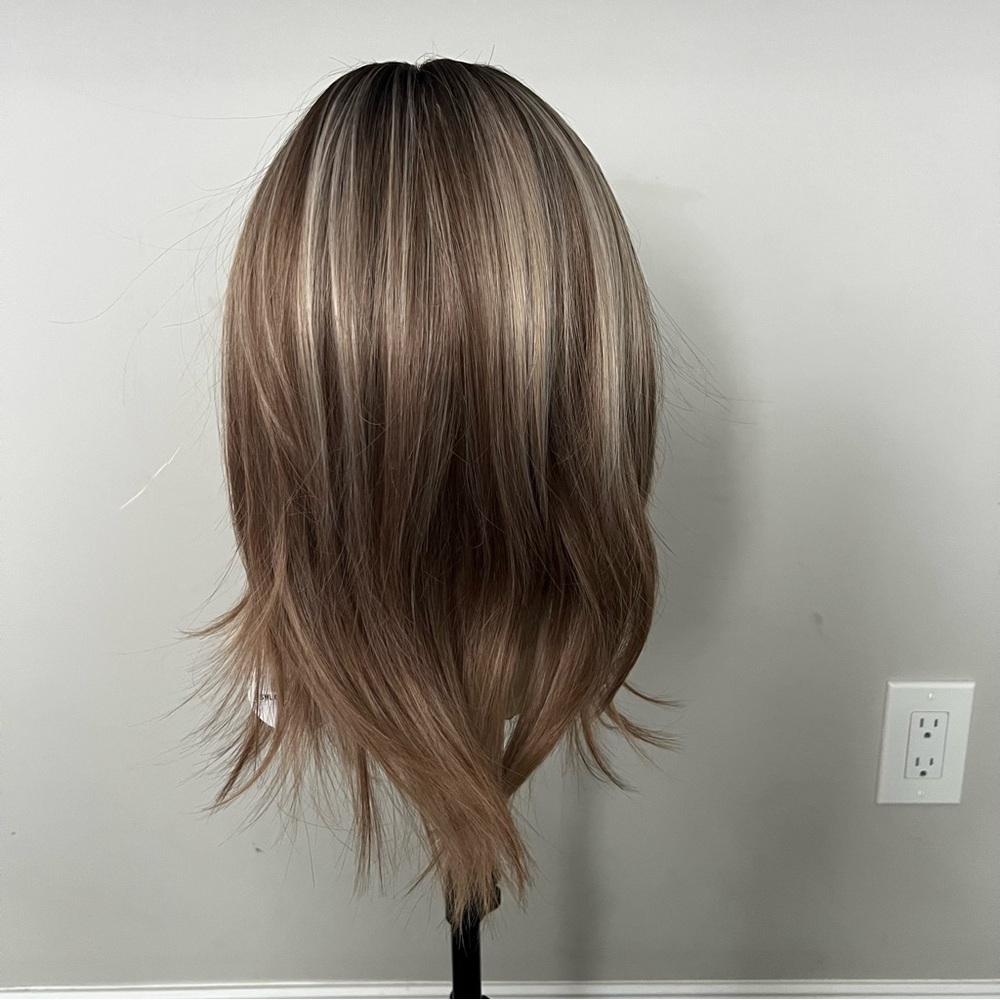 DWY 16-Inch Short Wave Glueless Synthetic Wig - Picture 3 of 16